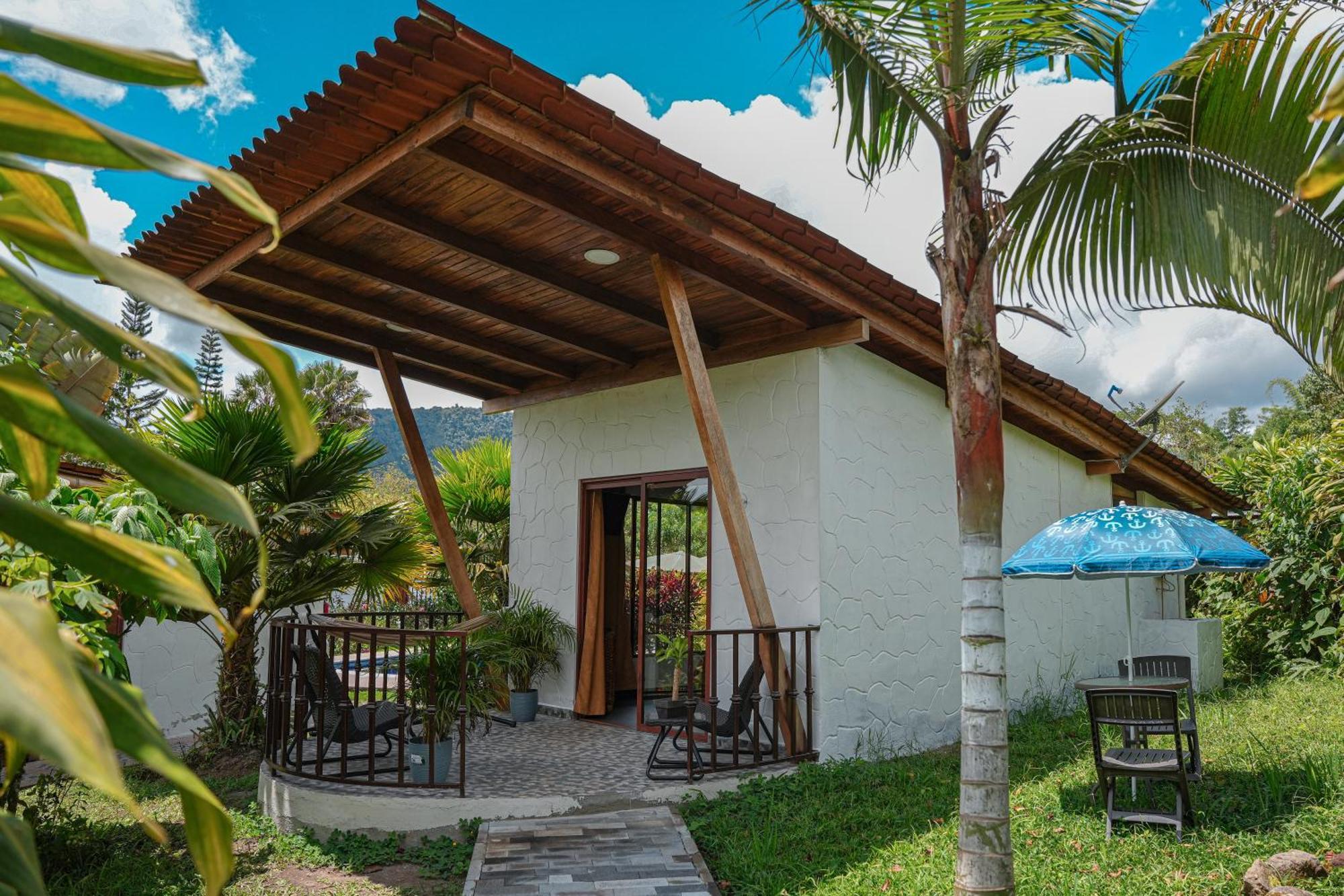 Coffee Lodge Cristal Glamping & Spa Mindo Exterior foto