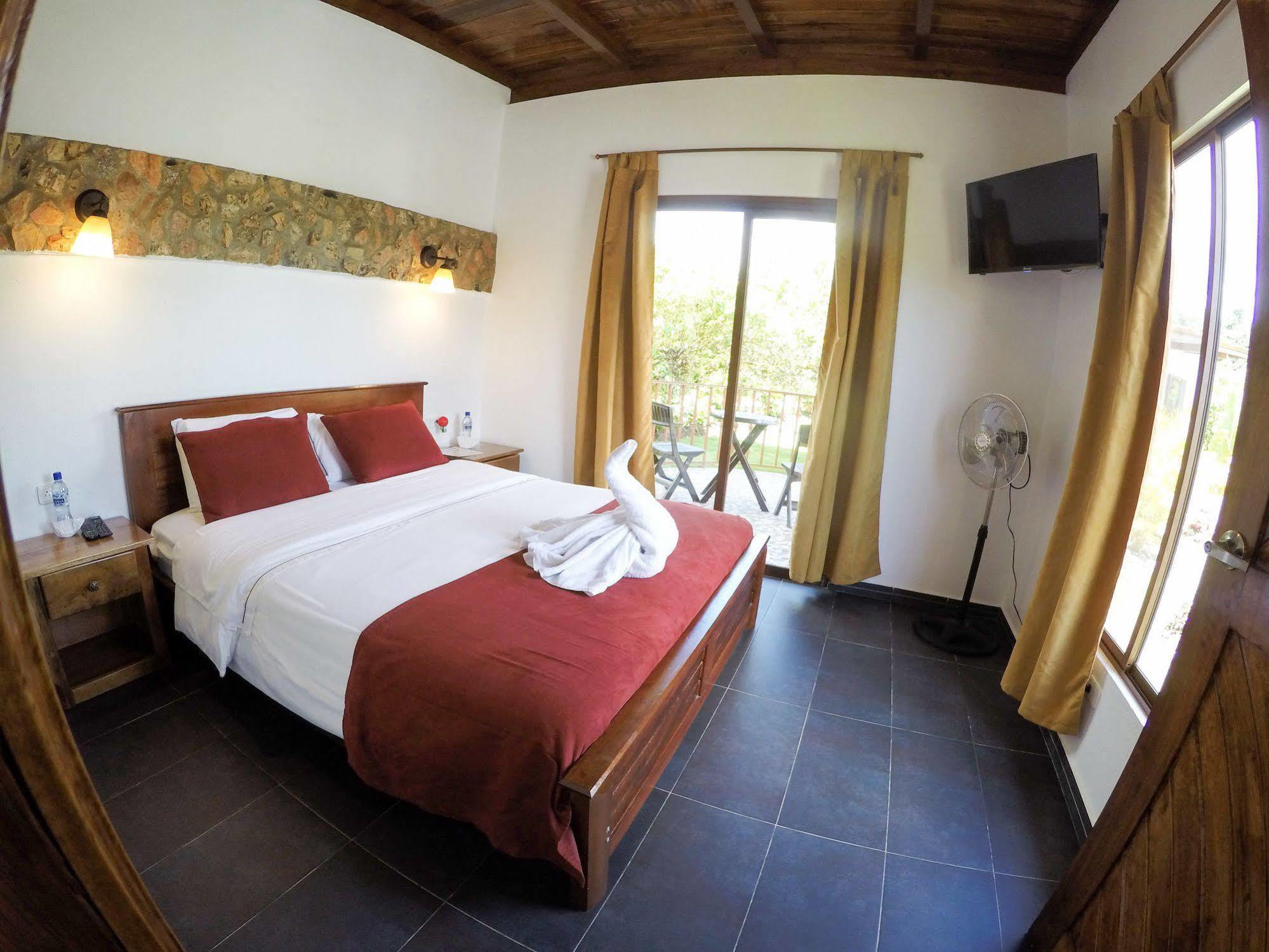 Coffee Lodge Cristal Glamping & Spa Mindo Exterior foto